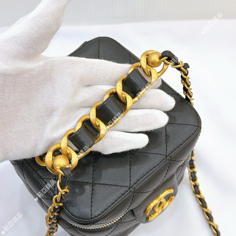 莉亞精品♡ Chanel牛皮化妝盒 AS3228 二手美包-10
