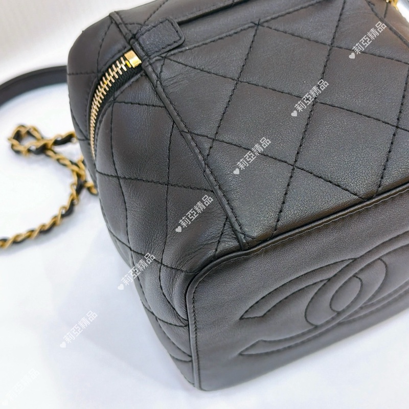 莉亞精品♡ Chanel牛皮化妝盒 AS3228 二手美包-11