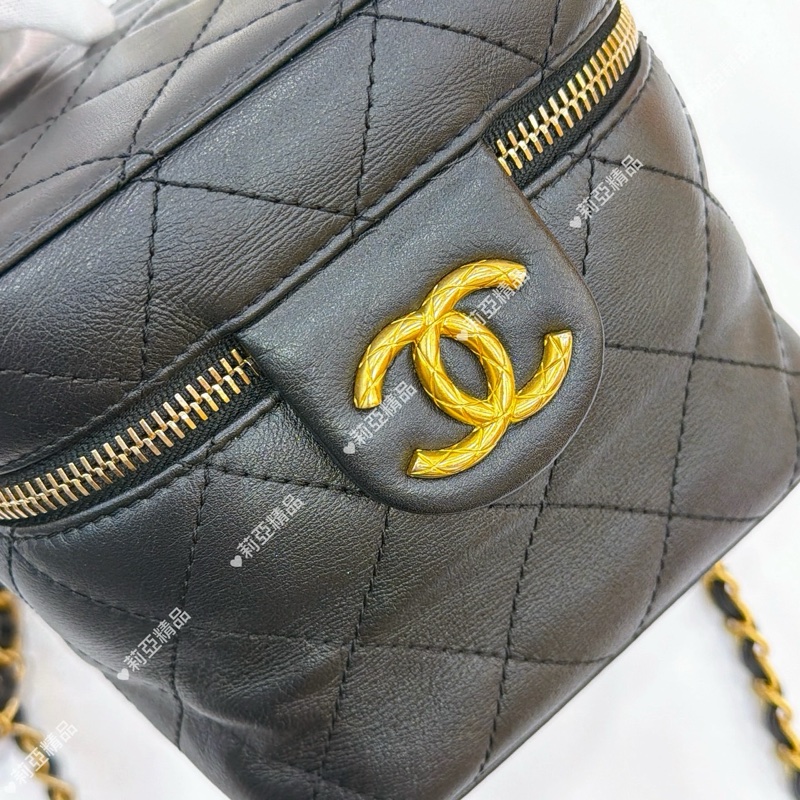 莉亞精品♡ Chanel牛皮化妝盒 AS3228 二手美包-14