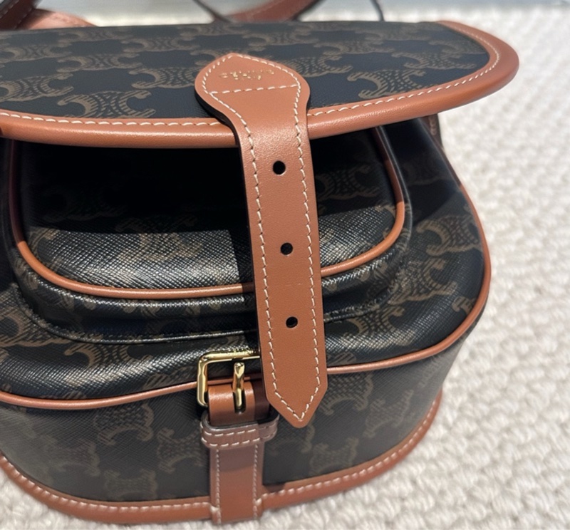 近新CELINE Triomphe Folco 馬鞍包 (購證/防塵袋/紙袋)-3