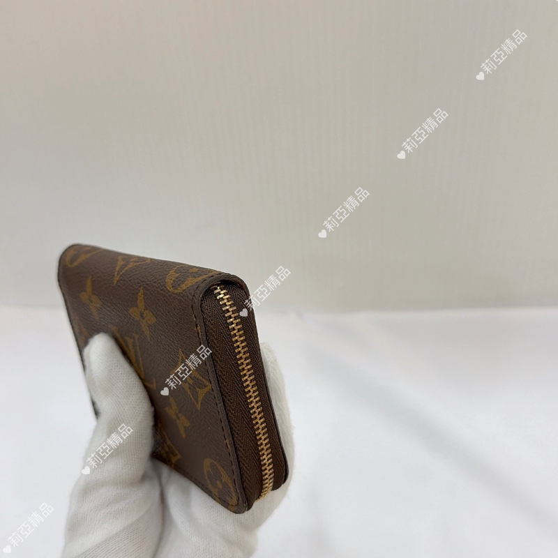 莉亞精品♡Lv 老花ㄇ拉零錢包 二手美品-8