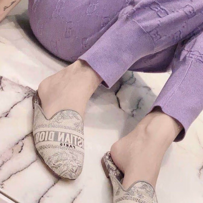 莉亞精品♡ Dior 灰刺繡穆勒鞋 尺碼36 二手美鞋-1