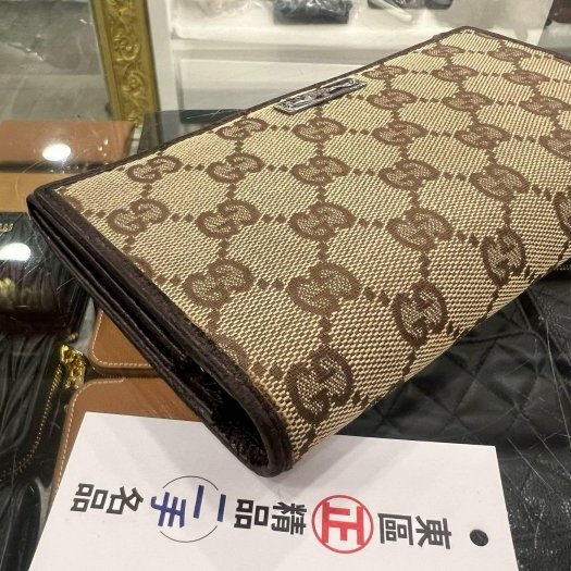 東區正精品㊣GUCCI 115100 咖啡色帆布釦子蝴蝶扣長夾皮夾 RA1867-4