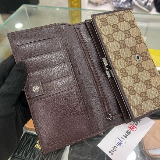 東區正精品㊣GUCCI 115100 咖啡色帆布釦子蝴蝶扣長夾皮夾 RA1867-9