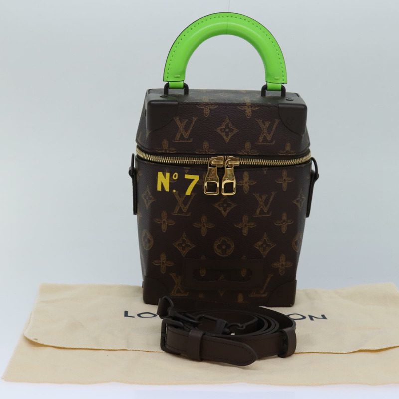 【日本直送】路易威登 Monogram 直式 Box 肩背包 M59664 LV 正品 82618SAM-11