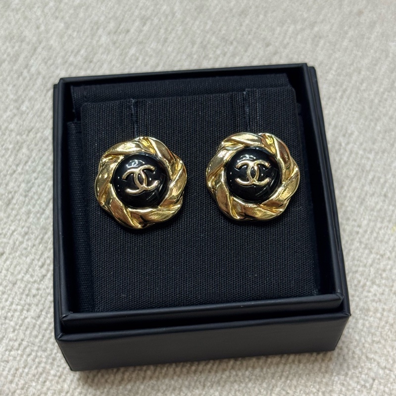 Chanel 香奈兒 22A黑金琺瑯太陽花耳釘-0