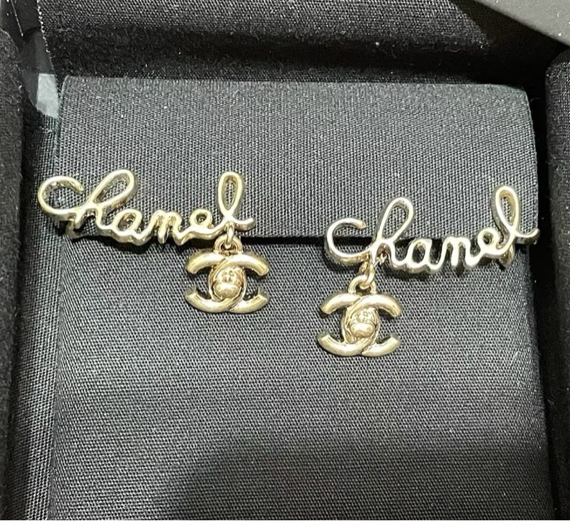 Chanel 香奈兒 素金字母書包扣雙c耳夾 附件 盒子-0