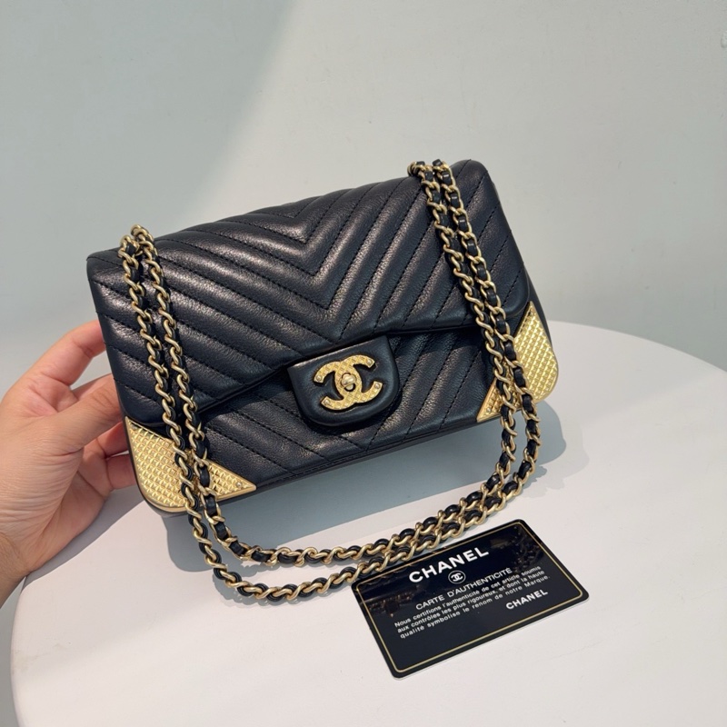 Chanel 宮廷系列黑金大mini 25開有卡 成色很好 邊角無磨損 金屬無褪色 內里乾淨-1