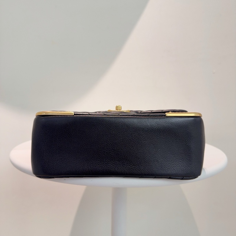 Chanel 宮廷系列黑金大mini 25開有卡 成色很好 邊角無磨損 金屬無褪色 內里乾淨-5