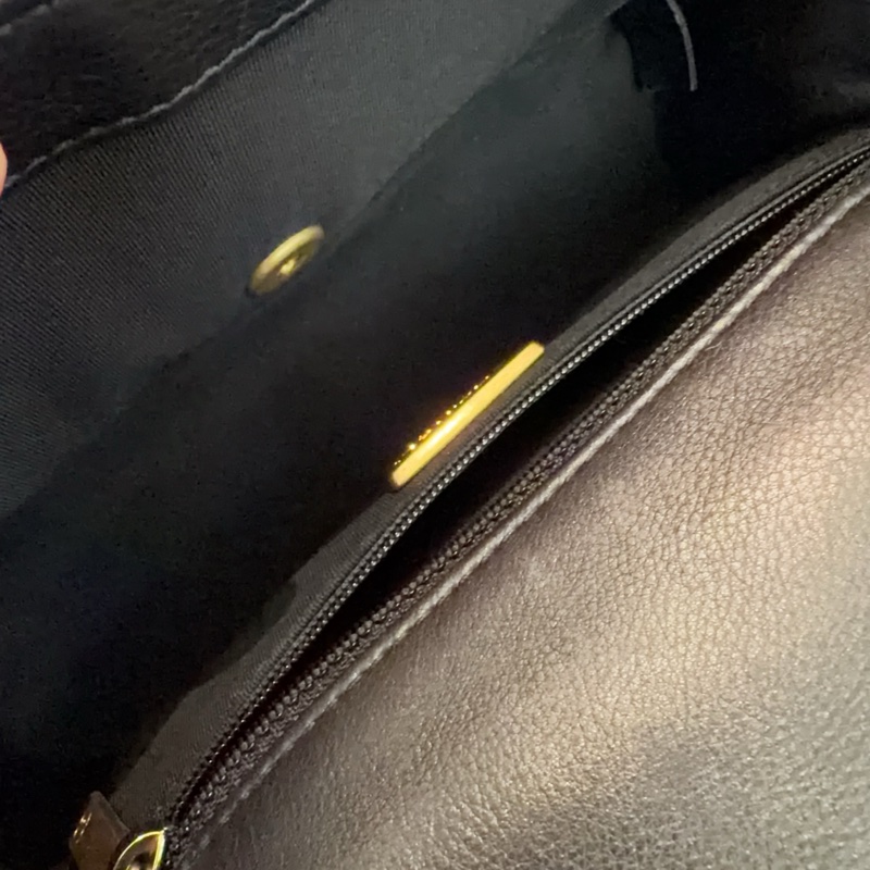 Chanel 宮廷系列黑金大mini 25開有卡 成色很好 邊角無磨損 金屬無褪色 內里乾淨-8