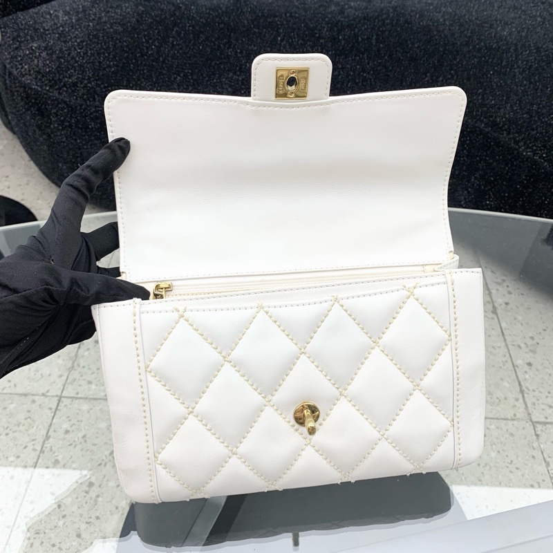 CHANEL/香奈兒 白色牛皮外縫線金扣手提款 CF口蓋包-8