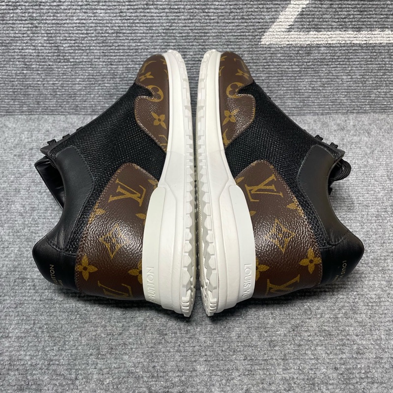 Louis Vuitton 路易威登 黑棕色老花運動鞋41.5碼-2