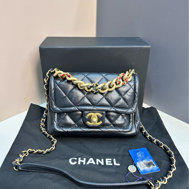 Chanel香奈兒!19B黑金羊皮粗鏈小號豆腐包鏈條包,尺寸約20×16×5cm,28開無卡,可手提-0