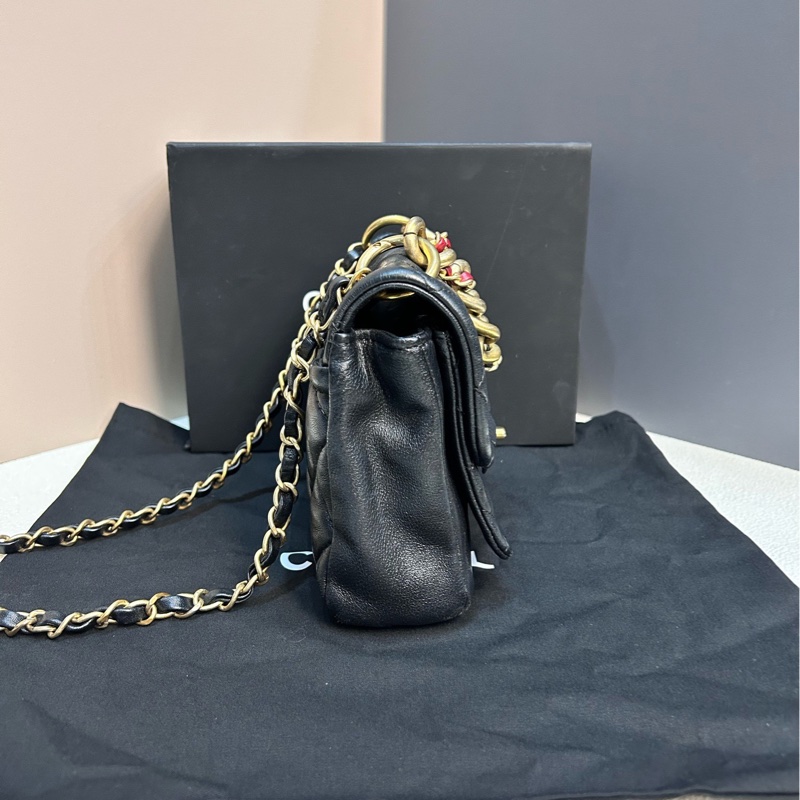 Chanel香奈兒!19B黑金羊皮粗鏈小號豆腐包鏈條包,尺寸約20×16×5cm,28開無卡,可手提-2