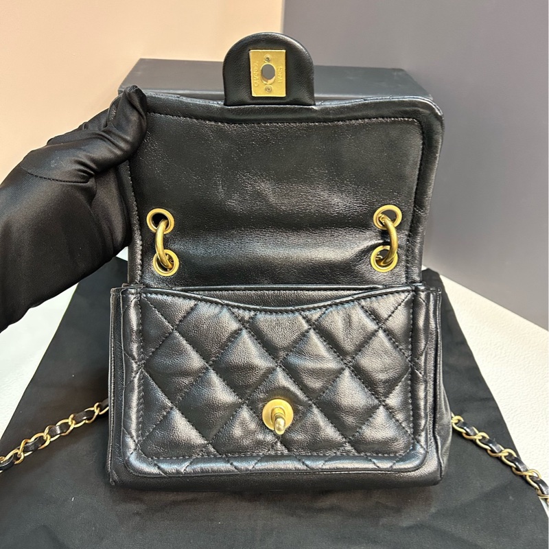 Chanel香奈兒!19B黑金羊皮粗鏈小號豆腐包鏈條包,尺寸約20×16×5cm,28開無卡,可手提-5