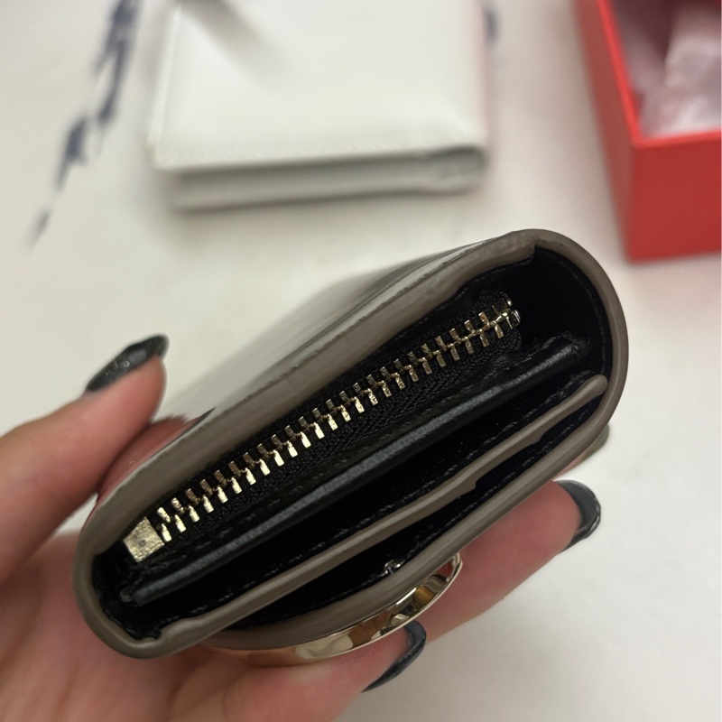 DIESEL 金屬色錢包 正品有購證 歡迎議價-2