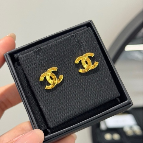 Chanel香奈兒耳環金色雙C字母耳釘