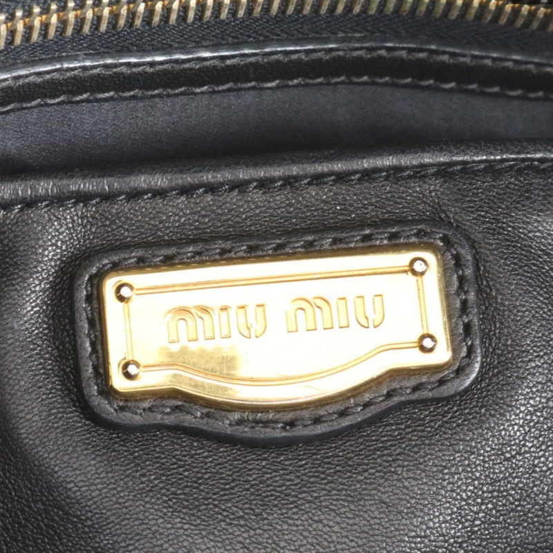 Miu Miu • 經典黑金褶皺羊皮機車包 🈶原廠背帶-9