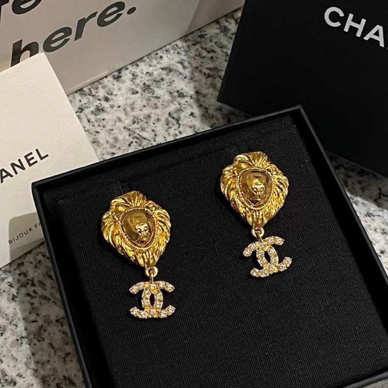Chanel香奈兒耳環 chanel耳釘埃及閃鑽雙C吊墜獅子耳釘-1