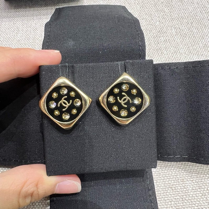 Chanel香奈兒耳環 chanel耳釘黑金水鑽方塊耳釘-3
