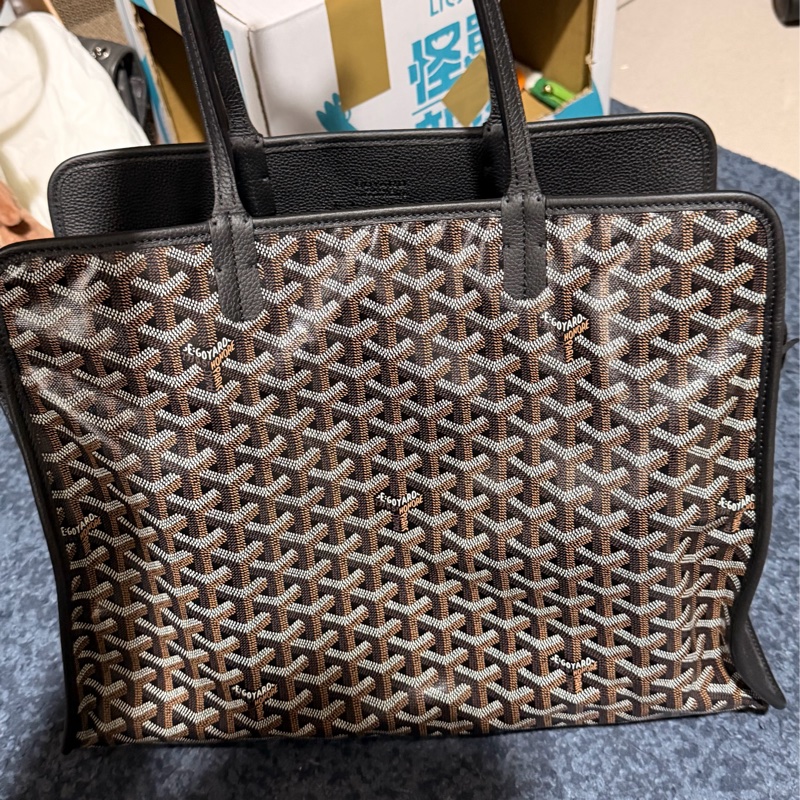 Goyard-0