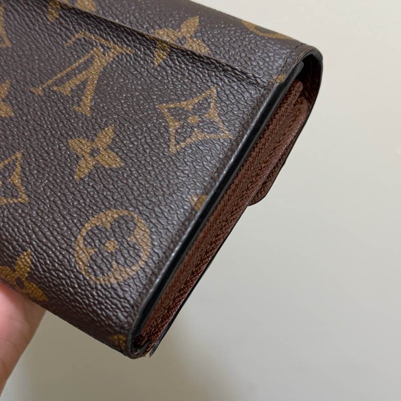 LV Sarah 信封式長夾 焦糖咖色-13