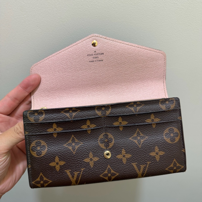 LV Sarah 信封式長夾 芭蕾淡粉-2