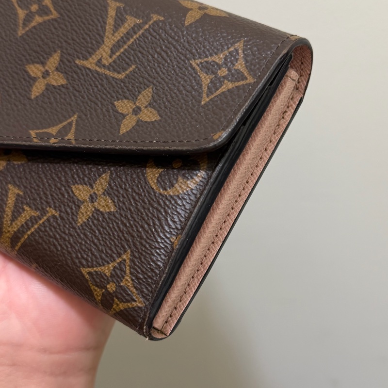 LV Sarah 信封式長夾 芭蕾淡粉-11