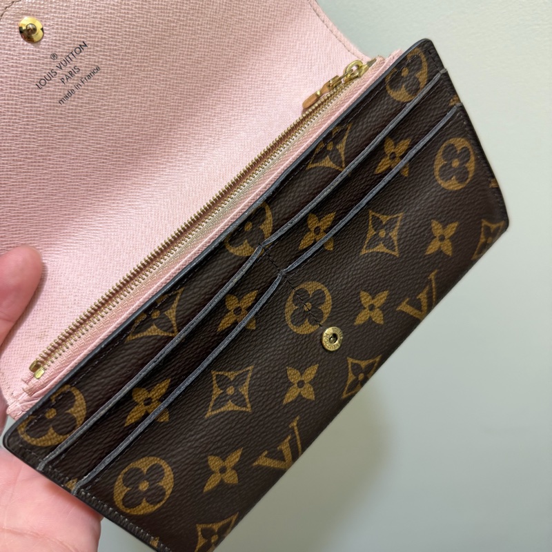 LV Sarah 信封式長夾 芭蕾淡粉-24