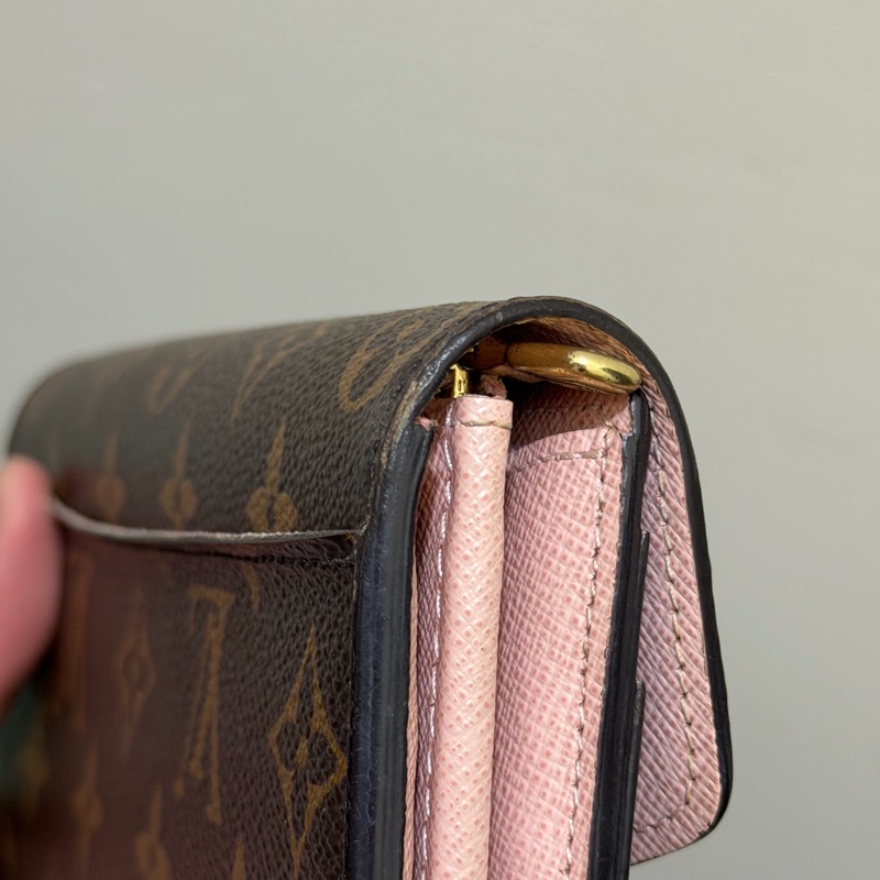 LV Sarah 信封式長夾 芭蕾淡粉-30