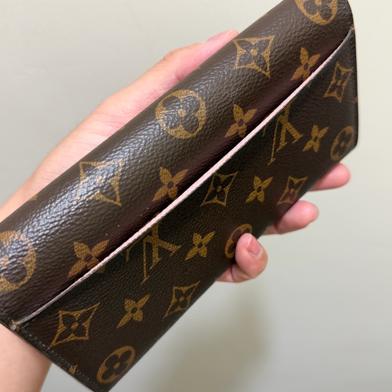 LV Sarah 信封式長夾 芭蕾淡粉-32