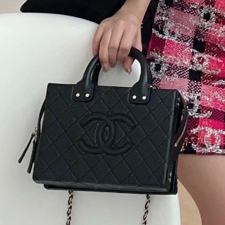 絕美閉眼入🈶購證😍Chanel香奈兒黑金菱格紋vanity case芯片款手提單肩斜挎包-0
