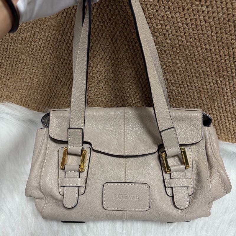 羅意威Loewe 單肩包 底長32cm-1