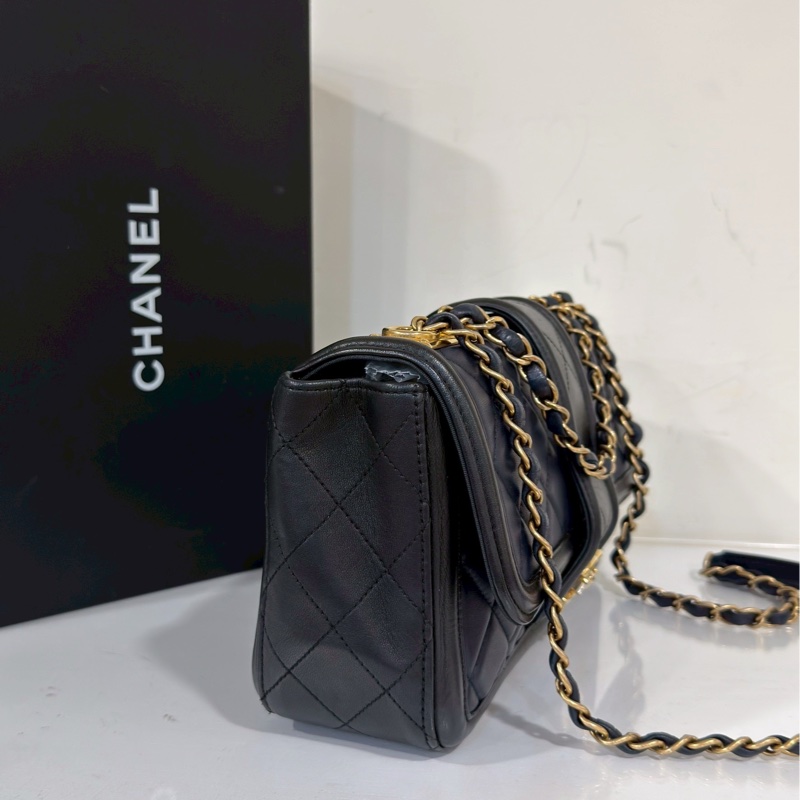 絕美實用款🥹Chanel香奈兒復古黑金拼海軍藍CF雙肩單肩斜挎多用包-9