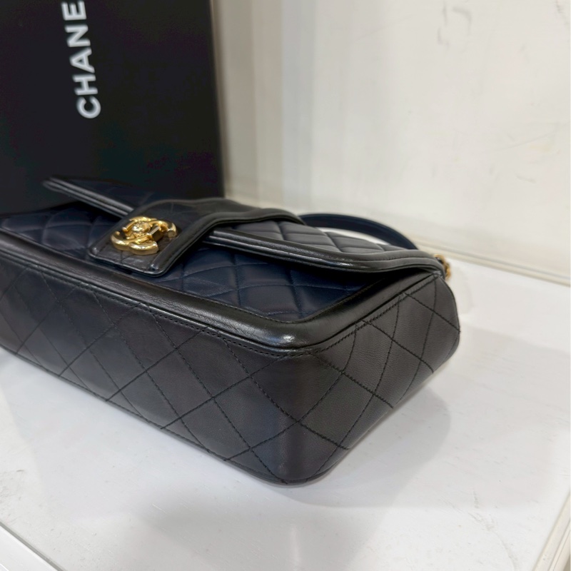 絕美實用款🥹Chanel香奈兒復古黑金拼海軍藍CF雙肩單肩斜挎多用包-19