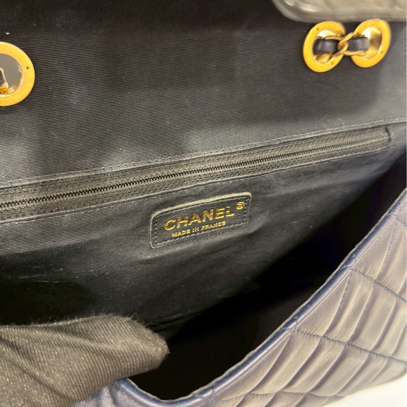 絕美實用款🥹Chanel香奈兒復古黑金拼海軍藍CF雙肩單肩斜挎多用包-25