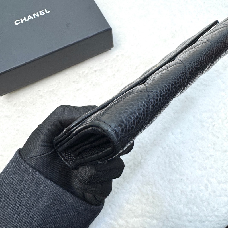 香奈兒CHANEL黑色牛皮金釦Classic口蓋信封式長夾A50096 經典黑金荔枝紋發財包-12