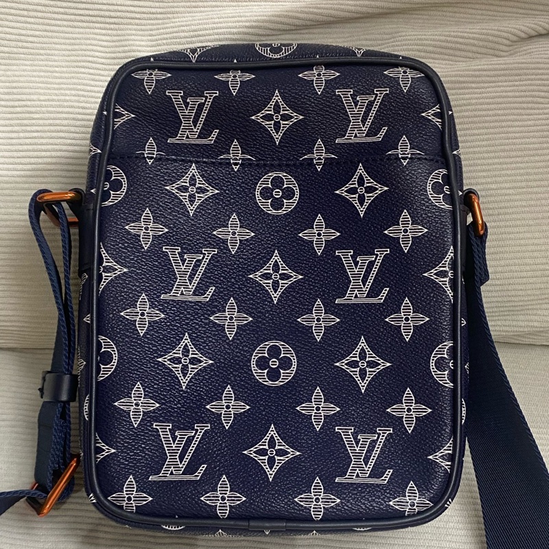 Louis Vuitton • 限量反轉老花相機包-4
