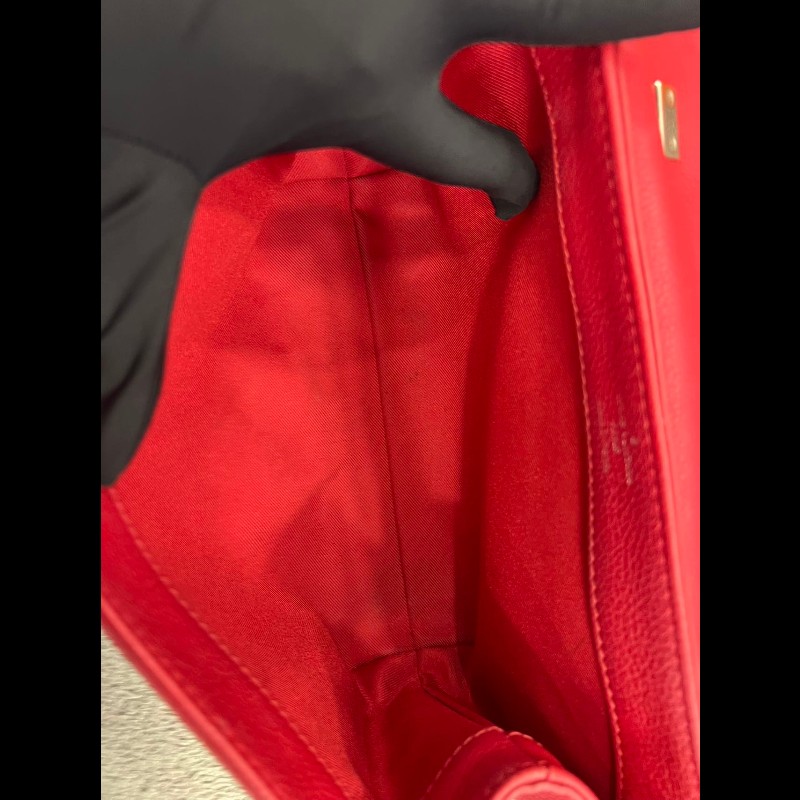 LV Lock Me BB 牛皮 郵差包 -8