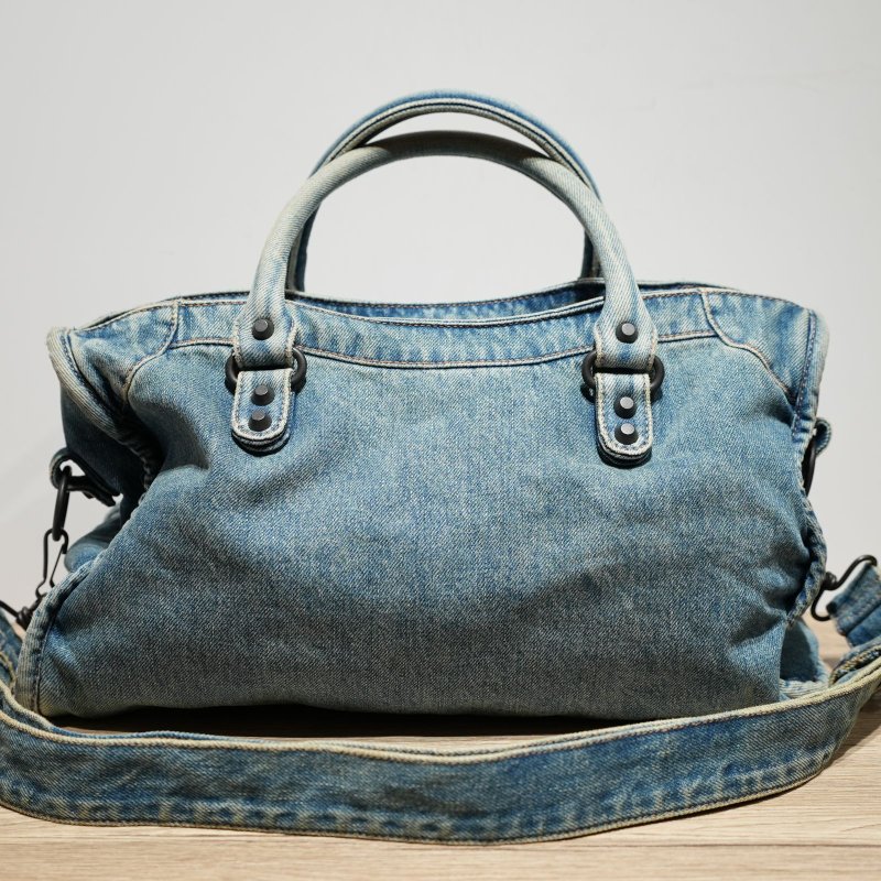 BALENCIAGA 牛仔藍巴黎世家CITY包肩背包-2