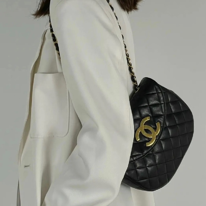 Chanel Vintage Half Moon Diana｜黑金半月胖子🖤✨-17