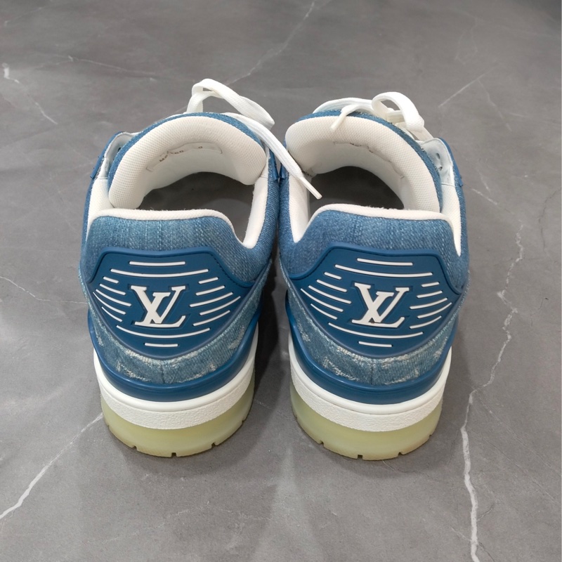 LV路易威登  trainer  43碼   96新-4