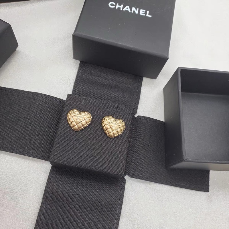 Chanel香奈兒耳環21P金色菱格紋磨砂愛心雙C耳環 耳墜 耳釘-1