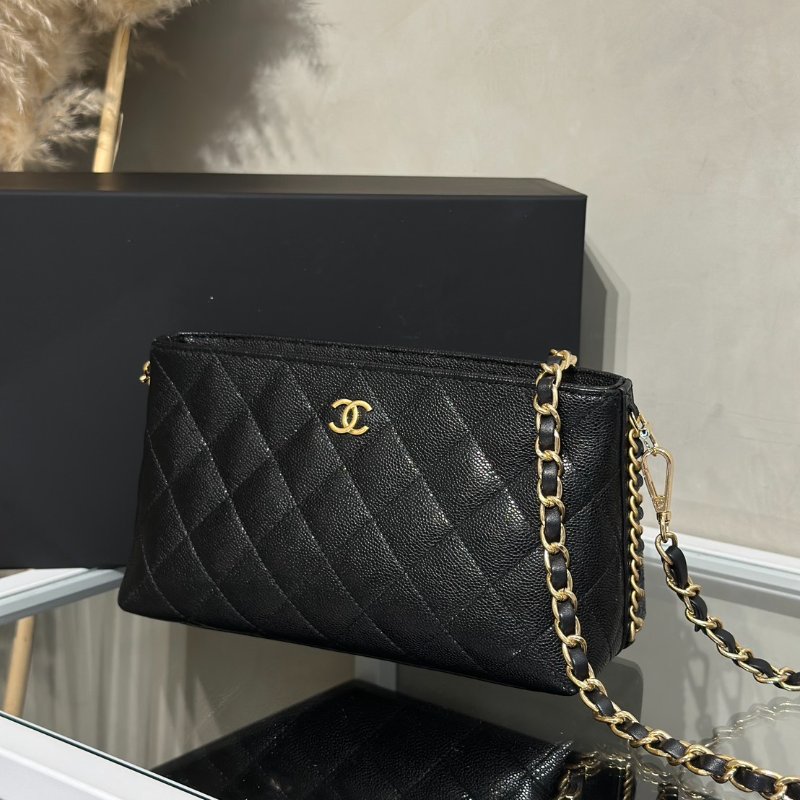 CHANEL 25A粒面牛皮化妝包 - 黑金-3