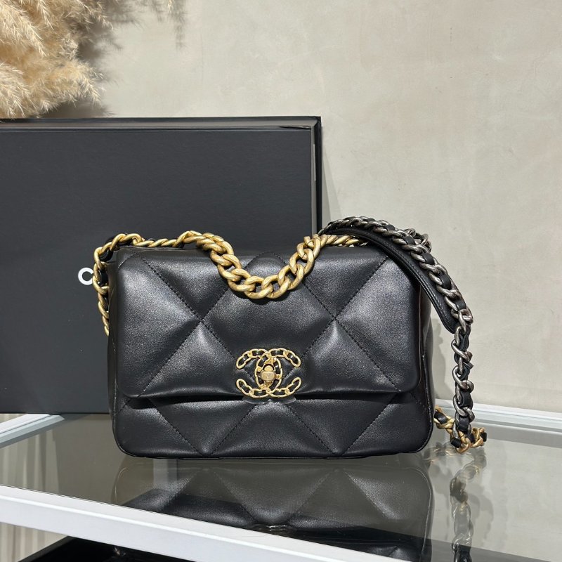 CHANEL 19 Bag 菱格紋羊皮手提肩背包 26 - 黑金30開-0