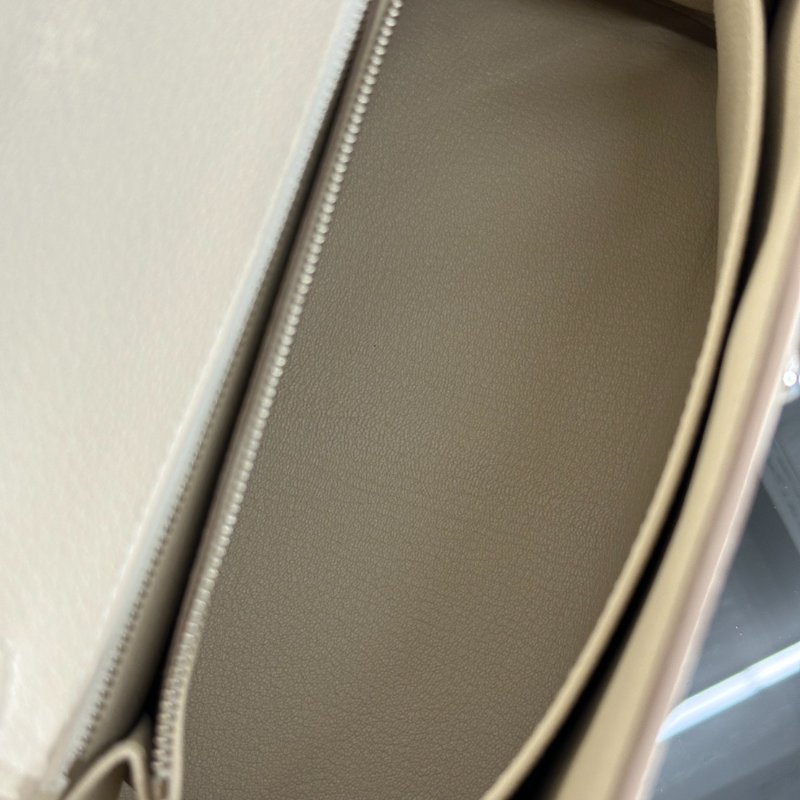 HERMES Kelly 25 - 奶昔白銀 K-6