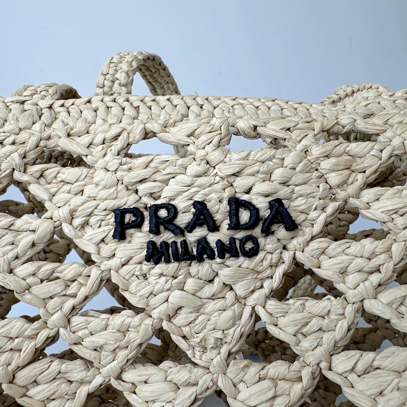 PRADA 鉤針拉菲草編織包-7