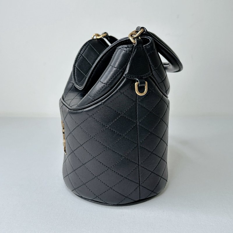 YSL Gaby Bucket黑金羊皮翻蓋水桶包-2
