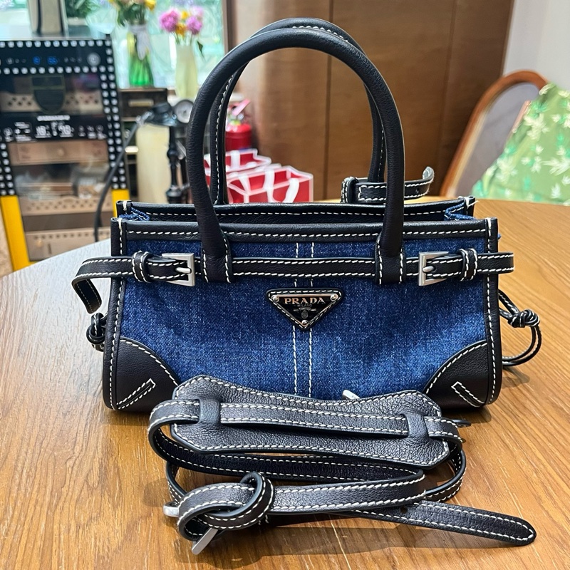 99新 Prada 普拉達 芯片款 mini Bonnie 限定牛仔拼黑色皮革手提包斜挎包 銀扣 可拆卸肩帶-1