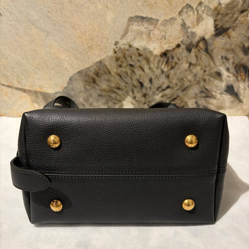 Louis Vuitton Low Key Hobo 水桶包-4